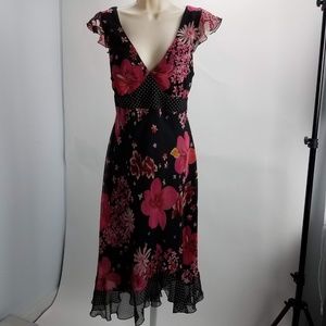 Floral Dress Flutter Sleeves Sz 10 Black D7